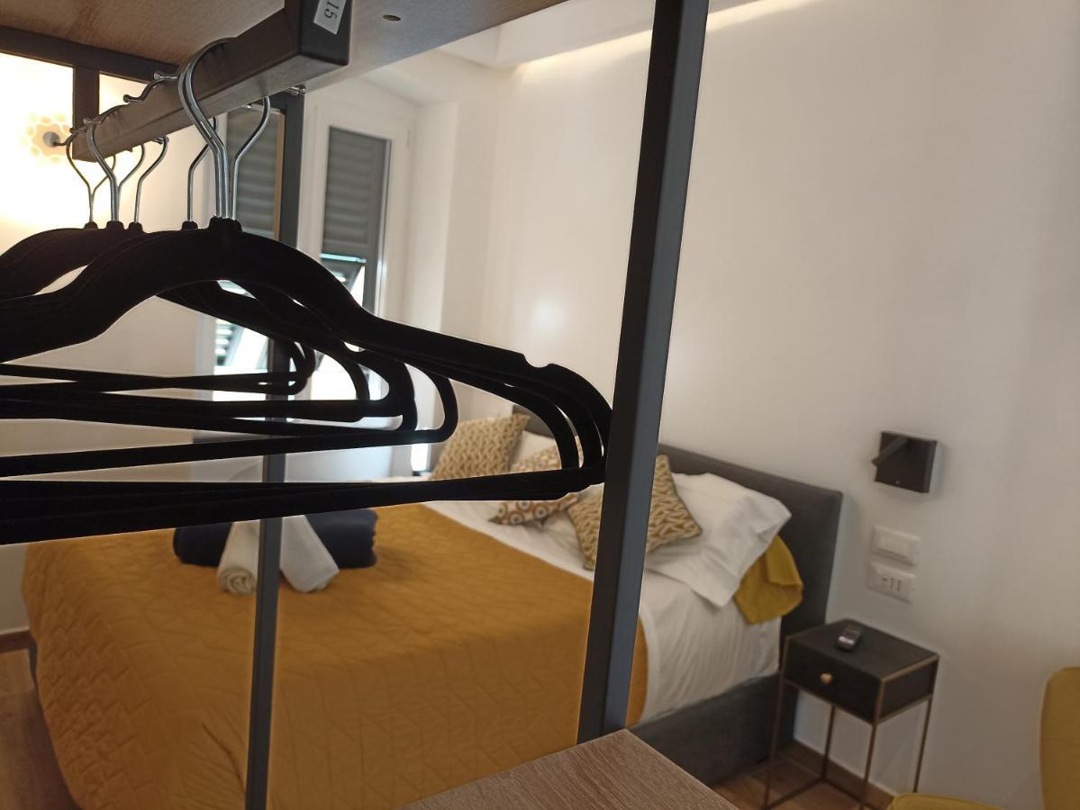 Al Porto 61 - Rooms For Rent Camogli Exterior foto